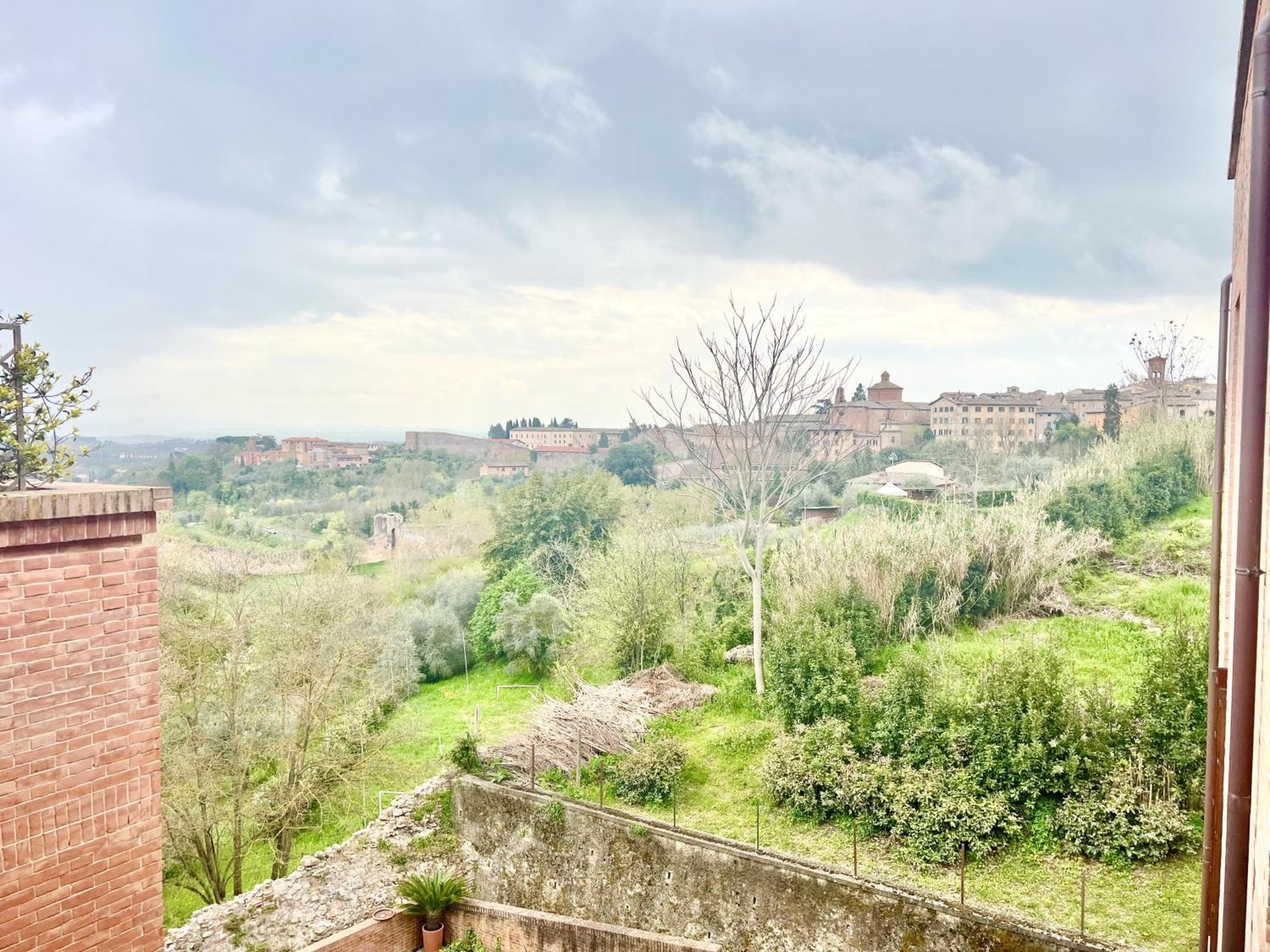 Provenzano Top Floor Siena Exterior foto